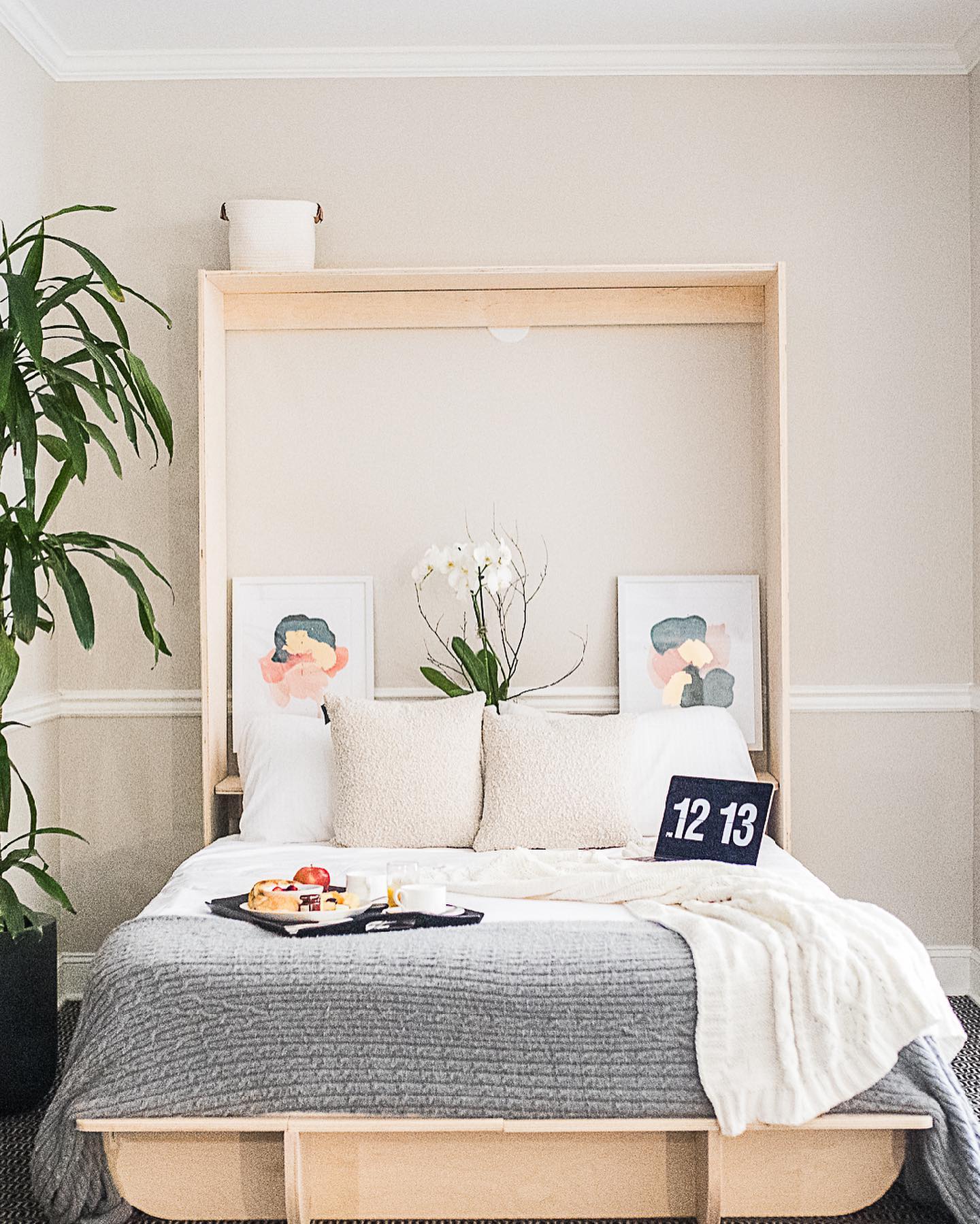 Murphy Bed In California: Maximizing Space And Style