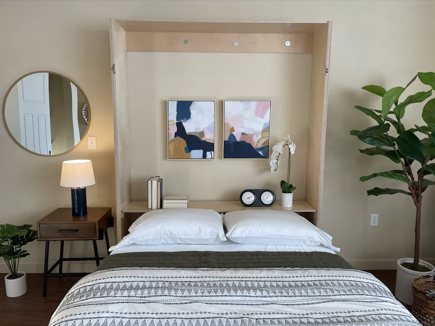 Top Murphy Beds of 2021: Lori Beds