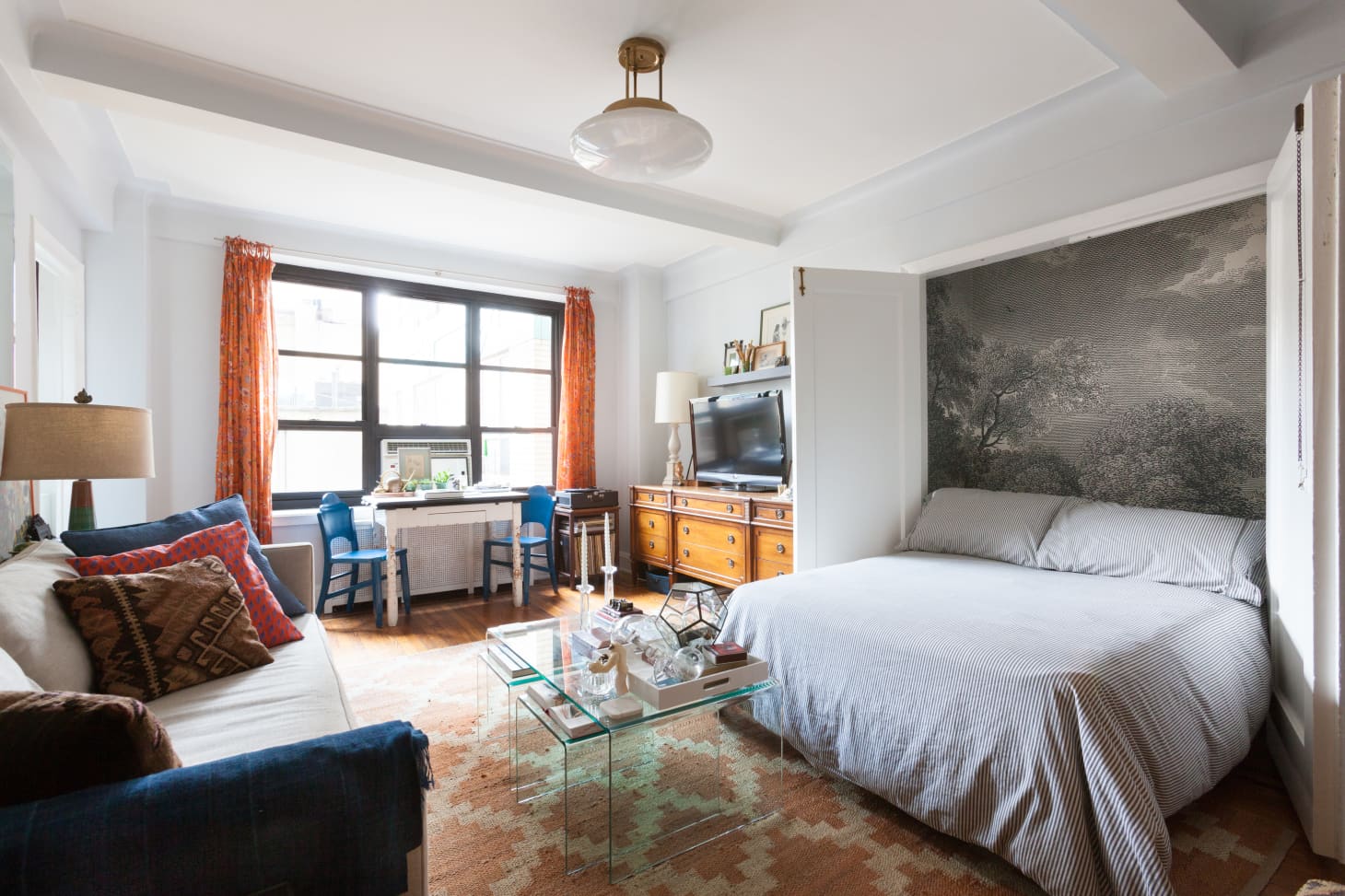How Does A Murphy Bed Work?